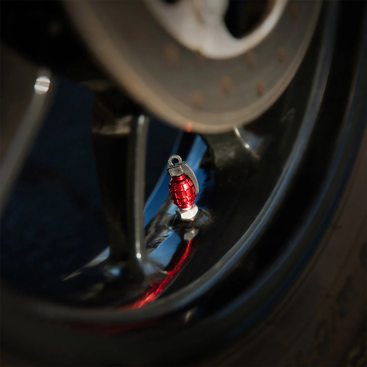 Set of 4 Grenade Tyre Valve Caps